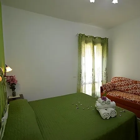 فندق مبيت وإفطار Tre Passi Dal Mare 3*
